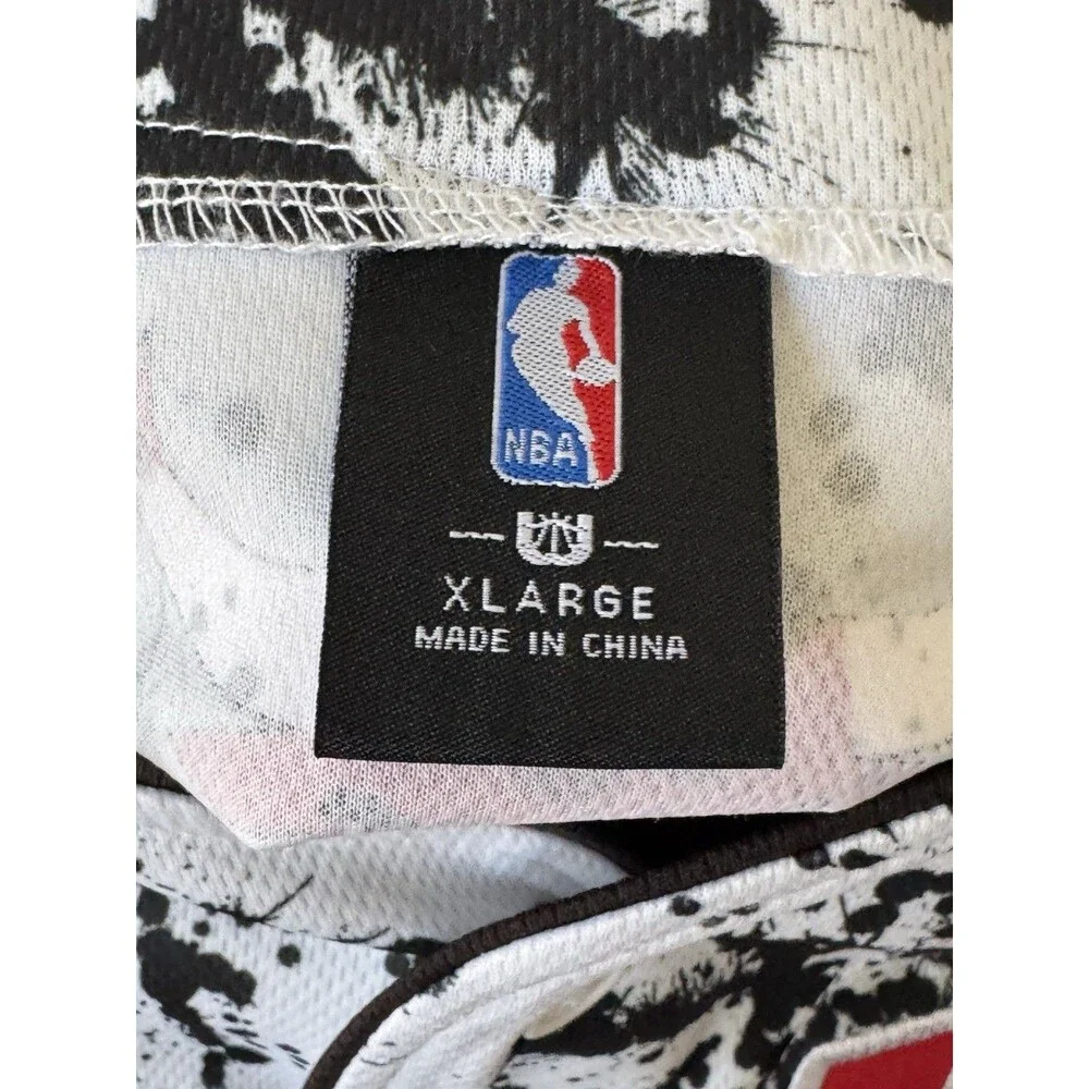 Chicago Bulls Paint Splatter Baseball Jersey White Black Red XL